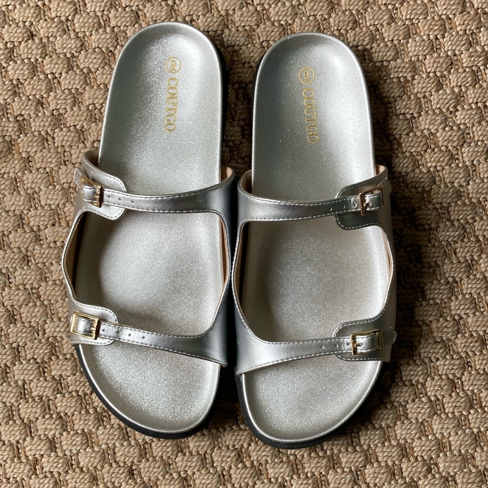 Coclico Silver Sandals with Adjustable Buckles